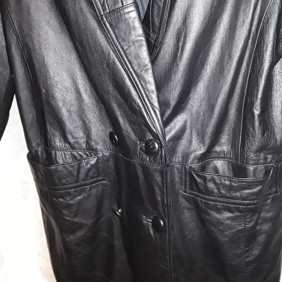 OutBrook Women's Black Leather Coat Size: Small - Picture 4 of 8